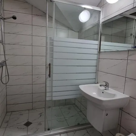 Diamanti Hotel 3*
